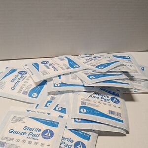 Sterile Gauze Pads NWT qty 24